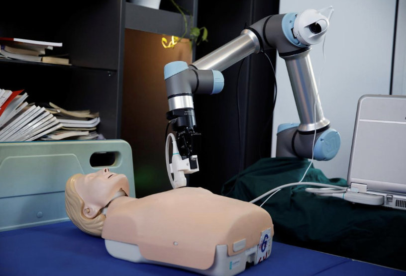 Vulnerabilidades críticas permiten hackear robots médicos quirúrgicos y poner vidas en peligro